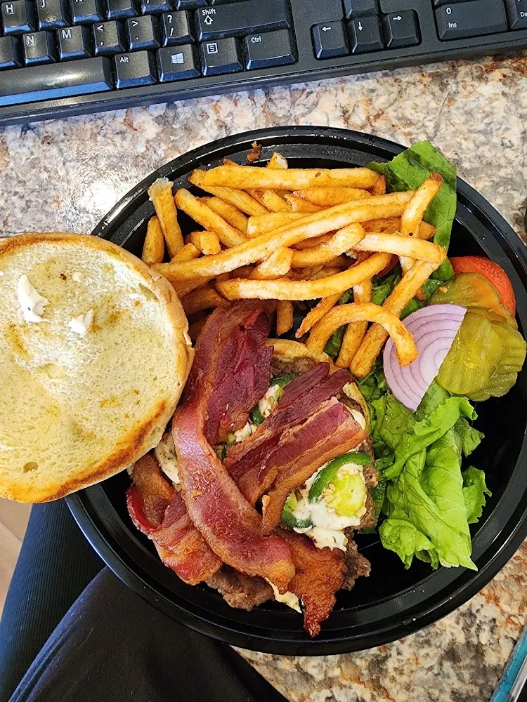Jalapeño Popper Burger